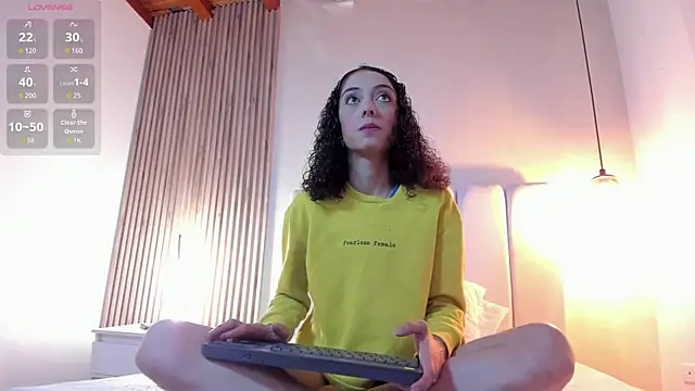 Curlywet online show from June 6, 7:51 pm