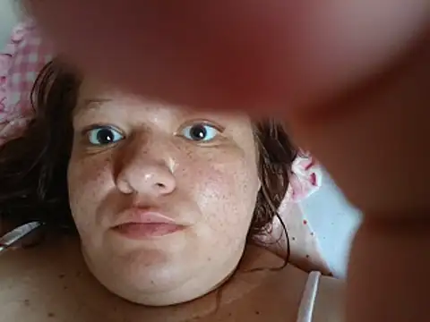 Snapshot of rubyviolet277 chatting on June 5, 10:15 pm rubyviolet277 online show from June 5, 10:15 pm