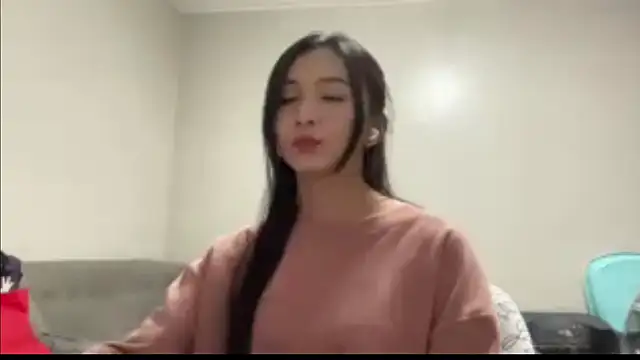 Snapshot of JulianaLusardi chatting on June 8, 9:09 am JulianaLusardi online show from June 8, 9:09 am