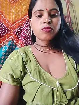 Snapshot of KRITIKA01990 chatting on July 7, 6:58 am KRITIKA01990 online show from July 7, 6:58 am