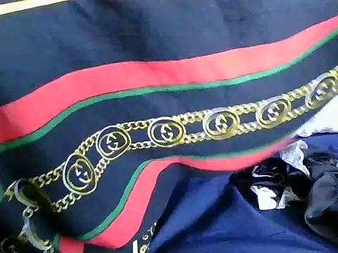 Snapshot of MissElsie21 chatting on June 6, 8:13 pm MissElsie21 online show from June 6, 8:13 pm