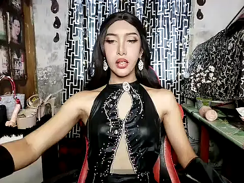 Snapshot of mistress_barbie chatting on July 21, 4:37 am mistress barbie online show from July 21, 4:37 am