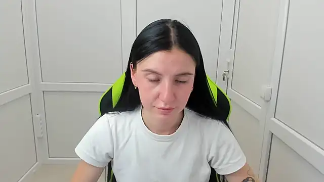 Snapshot of PatteMeoww chatting on July 17, 12:45 pm PatteMeoww online show from July 17, 12:45 pm