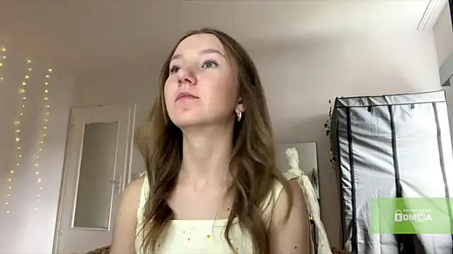 smalllisa online show from July 4, 4:13 pm
