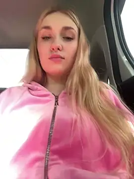 Polly Pop online show from July 28, 3:21 pm