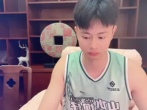 Snapshot of H-KK2026 chatting on June 6, 2:44 pm H-KK2026 online show from June 6, 2:44 pm