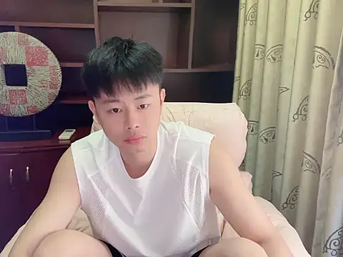 Snapshot of H-KK2026 chatting on June 10, 3:44 pm H-KK2026 online show from June 10, 3:44 pm