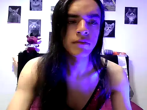 Snapshot of Basilisca chatting on July 15, 8:14 pm Basilisca online show from July 15, 8:14 pm