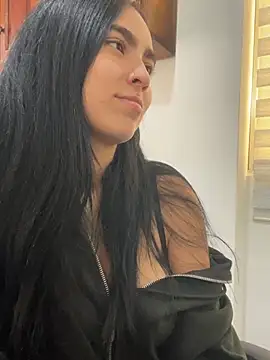 Sara fernandez- online show from July 7, 2:10 pm