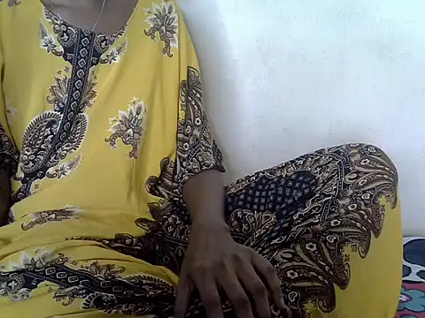 Snapshot of mshagazi_ chatting on June 9, 9:48 pm mshagazi online show from June 9, 9:48 pm