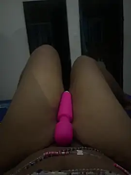 Snapshot of Sugarpooki chatting on June 3, 9:53 pm Sugarpooki online show from June 3, 9:53 pm