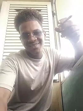 dantecruz19 online show from August 8, 5:48 pm