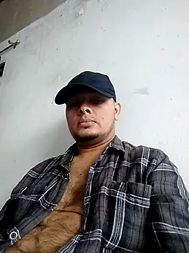 Snapshot of EnzoDesire chatting on July 2, 5:08 pm EnzoDesire online show from July 2, 5:08 pm