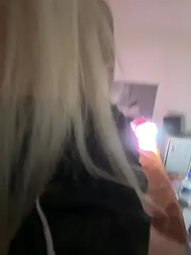 Crazylocotaa online show from June 11, 3:37 am