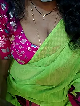 Snapshot of Luckypapa_telugu chatting on July 17, 6:31 am Luckypapa telugu online show from July 17, 6:31 am