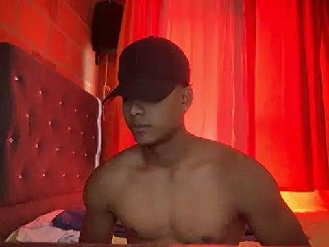 Snapshot of david-sala chatting on June 4, 6:36 pm david-sala online show from June 4, 6:36 pm