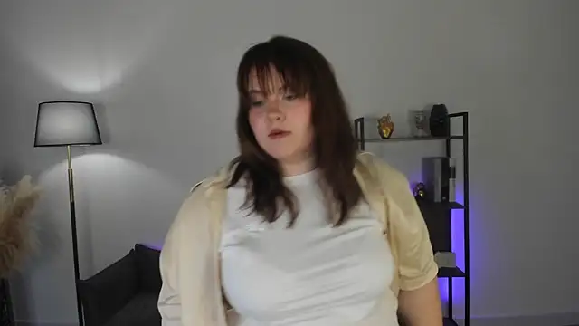 Mariaa Meow online show from June 6, 1:27 pm