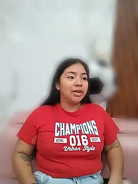Snapshot of Amber_Herrera chatting on June 28, 12:33 pm Amber Herrera online show from June 28, 12:33 pm