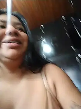 Snapshot of Amber_Herrera chatting on July 7, 12:09 pm Amber Herrera online show from July 7, 12:09 pm