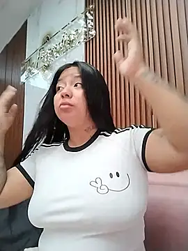 Snapshot of Amber_Herrera chatting on July 25, 12:25 pm Amber Herrera online show from July 25, 12:25 pm