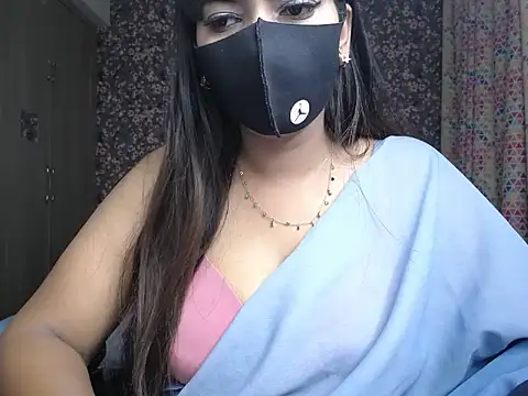 Goddess Ruhii online show from June 20, 3:59 pm