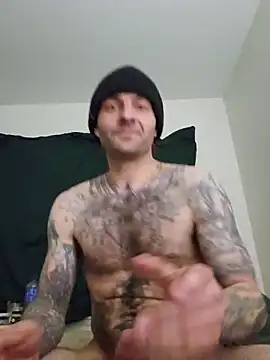 Snapshot of bigtattedcock chatting on June 6, 7:02 am bigtattedcock online show from June 6, 7:02 am