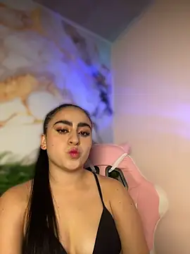 Snapshot of LILI_911 chatting on June 23, 8:07 pm LILI 911 online show from June 23, 8:07 pm