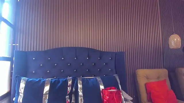 Snapshot of Chloe_Belll chatting on June 30, 6:31 pm Chloe Belll online show from June 30, 6:31 pm