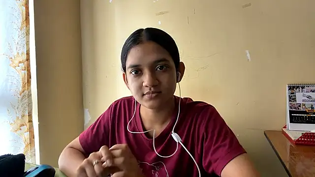 Snapshot of yuna_luxy chatting on June 10, 8:02 am yuna luxy online show from June 10, 8:02 am