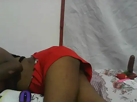 Snapshot of supa_petite chatting on June 7, 10:02 pm supa petite online show from June 7, 10:02 pm
