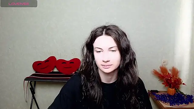 Snapshot of LilithRivi chatting on June 7, 1:37 pm LilithRivi online show from June 7, 1:37 pm