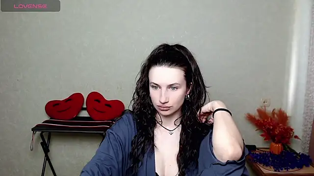 Snapshot of LilithRivi chatting on June 10, 2:27 pm LilithRivi online show from June 10, 2:27 pm