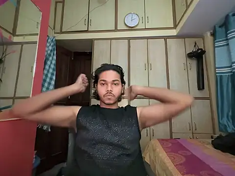 Snapshot of daddyyash_25 chatting on June 5, 8:36 pm daddyyash 25 online show from June 5, 8:36 pm