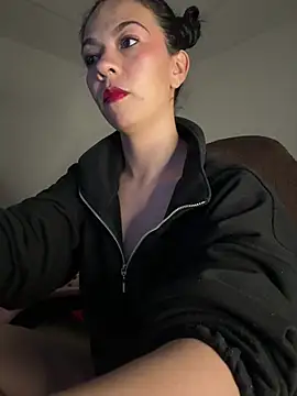 vanellopeFoxx online show from July 1, 2:57 am
