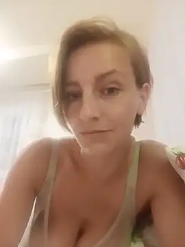 Snapshot of AngelsKiss30 chatting on July 14, 7:41 pm AngelsKiss30 online show from July 14, 7:41 pm