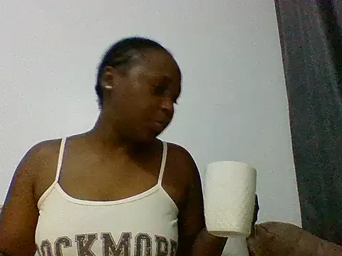 Snapshot of Scarlet_seductress chatting on July 6, 5:04 pm Scarlet seductress online show from July 6, 5:04 pm