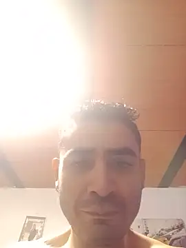 Snapshot of ellobohot1 chatting on June 10, 4:39 pm ellobohot1 online show from June 10, 4:39 pm