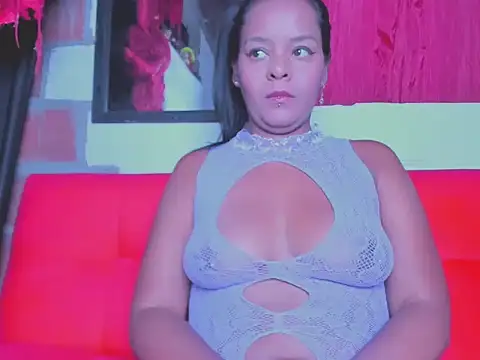 ViolettaHot 35 online show from July 18, 1:43 am