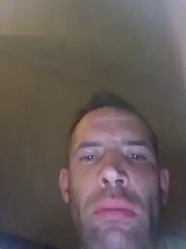 Snapshot of SingingTrunks chatting on July 20, 12:36 am SingingTrunks online show from July 20, 12:36 am