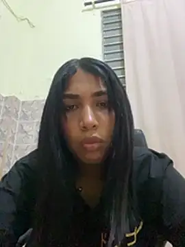 Snapshot of nina20xxxx chatting on July 17, 8:14 pm nina20xxxx online show from July 17, 8:14 pm