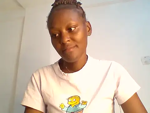 Snapshot of Pretty_pretty2 chatting on June 7, 2:43 pm Pretty pretty2 online show from June 7, 2:43 pm