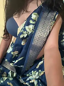 Aishu  Reddy online show from June 8, 9:42 am