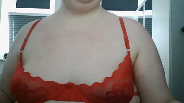 Snapshot of Daddys_Girl_02 chatting on June 7, 3:38 pm Daddys Girl 02 online show from June 7, 3:38 pm
