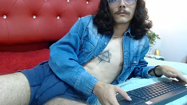 bigcock robert online show from June 18, 7:29 pm