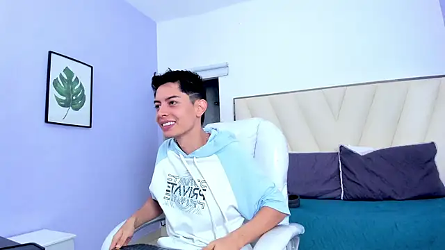Ethan12  online show from June 18, 3:18 am