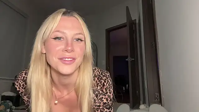Snapshot of chelseapaigee chatting on July 11, 4:04 am chelseapaigee online show from July 11, 4:04 am