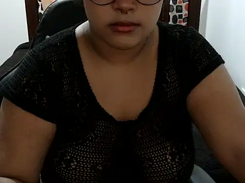 Lolacurly69 online show from June 17, 2:36 am