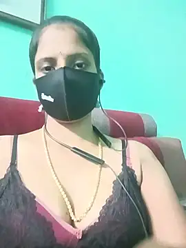 Snapshot of Tamil-chithura chatting on August 7, 5:42 am Tamil-chithura online show from August 7, 5:42 am
