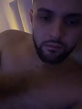 Snapshot of thomasdavila chatting on June 8, 4:02 am thomasdavila online show from June 8, 4:02 am