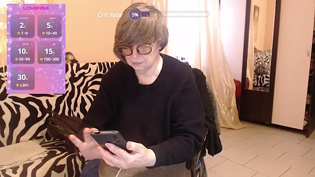 Sharon Amore online show from March 11, 1:56 pm